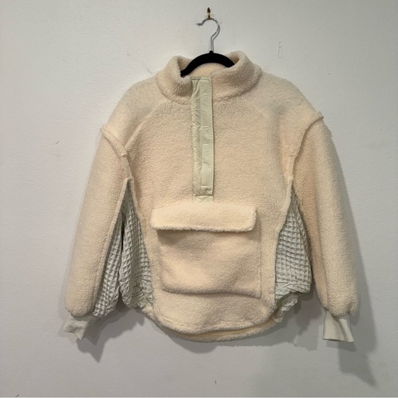 Urban Outfitters BDG Kas Sherpa Pieced Oversized Sweatshirt XS - Picture 2 of 6
